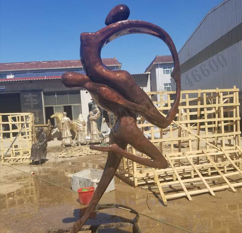 抽象舞蹈人物銅雕塑，銅男女跳舞雕塑，抽象銅人物雕塑