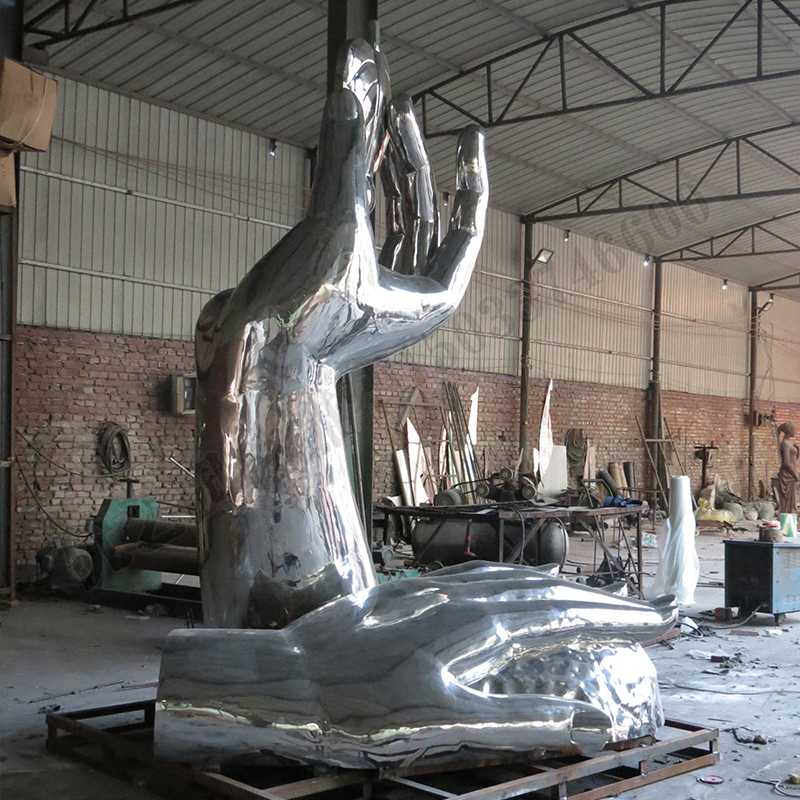 手托水滴雕塑，不銹鋼手托水滴雕塑，手托水滴景觀雕塑