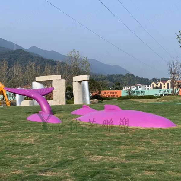 小區(qū)景觀雕塑規(guī)劃時要注意什么呢？