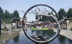 不銹鋼雕塑價(jià)格的高低與哪些因素有關(guān)？